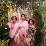 Omallys Hopper Instagram - ✨Mujeres who joined us last week: post a pic you took with your new amigas from last weekend and tag us here at @laexperienciario so we can repost in our stories and celebrate the sisterhood! 📸: @madilaciephotography The official photographer for La Experiencia RIO✨ #empowerment #sisterhood #unidad