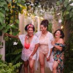 Omallys Hopper Instagram - ✨Mujeres who joined us last week: post a pic you took with your new amigas from last weekend and tag us here at @laexperienciario so we can repost in our stories and celebrate the sisterhood! 📸: @madilaciephotography The official photographer for La Experiencia RIO✨ #empowerment #sisterhood #unidad