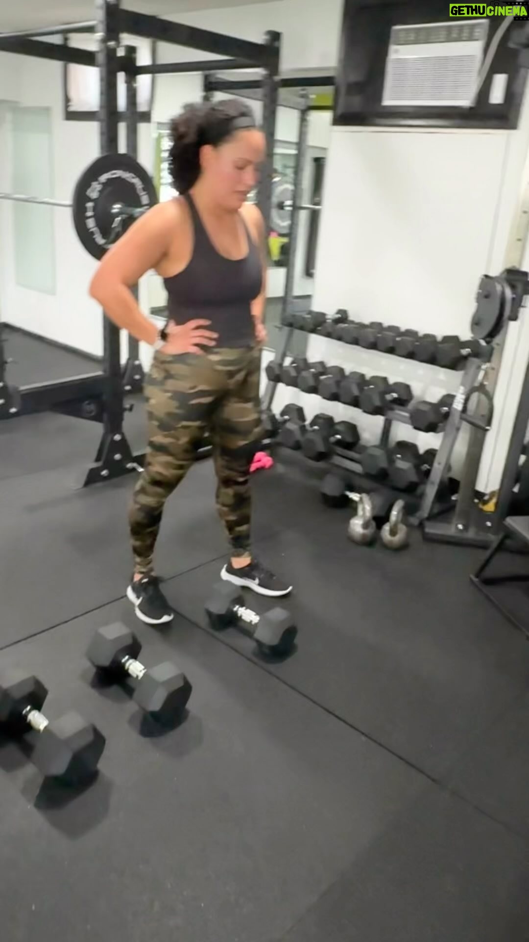 Omallys Hopper Instagram - Everytime I meet with @nadkash I give her the look of “Ain’t no way” before even starting the exercise. But in this new season I’m going to train my mind to say “This ain’t nothing” You got this. 💪🏽 PS. If in case I forget, can Ya’ll help me remember pls 🫠🫠 Ok