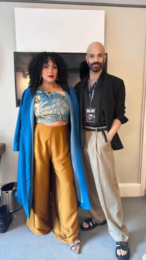 Omallys Hopper Instagram - In all things, I always ask God to allow me the opportunity to be a blessing to someone else. In whatever capacity. This time, I got to do it while living a dream. It made it that much more special. @bonazario Gracias por hacerme sentir la más caracachimba en un evento tan especial. Tu talento te llevará lejos! Next year, it will be you presenting on that @runway7fashion stage… APÚNTALO 🫶🏽🙏🏽