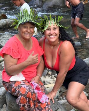 Omallys Hopper Instagram - Feliz Cumpleaños a la mami más bella del mundo! Doña Connie 🥰🫶🏽 Te quiero un mundo