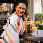 Omallys Hopper Instagram - #ad Hola Mi Gente! Last week I traveled to Miami to with @siascotchwhisky to celebrate the brand’s Cuban roots at the iconic @cafelatrovamiami. SIA is a scotch whisky unlike any other, founded by Cuban American Carin Luna-Ostaseski, who continues to challenge the traditional conventions of scotch. Want to celebrate with SIA like me? Get your own bottle at https://us.thebar.com/products/sia-scotch-whisky/ and use code SIPSPIRITS for free shipping. Celebrating in Miami? Have a SIA whisky cocktail at these local spots. Cheers! @cafelatrovamiami @la.cumbanchamia @salvajemiami SIA Blended Scotch Whisky. 43% Alc/Vol. Imported by Diageo Americas, New York, NY. Please drink responsibly. Don’t share with anyone under 21.