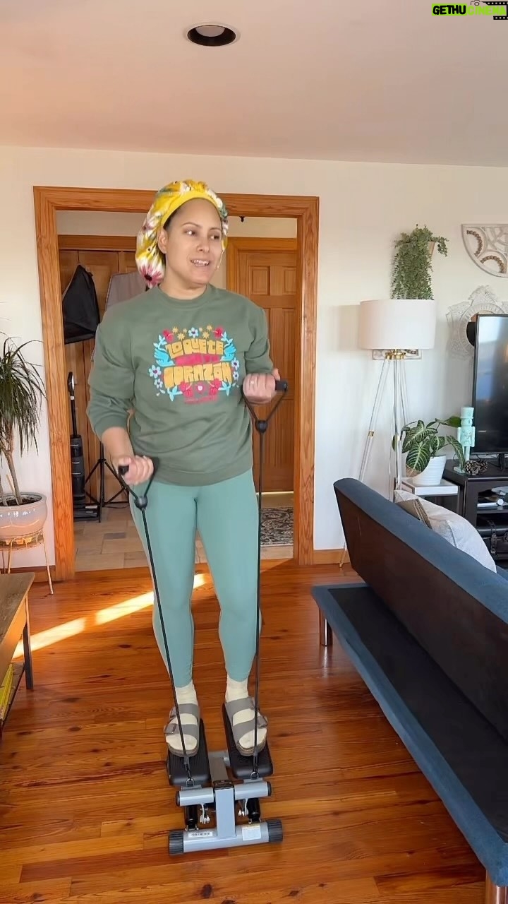 Omallys Hopper Instagram - I had to do it for my mental health 🤣🤣🤣🤌🏽🤌🏽🤌🏽 Me desahogo con ustedes