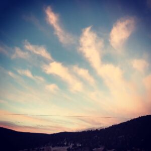 Oona Chaplin Instagram - These wind of change are blowing hard and fast they’re shifting the landscape and invigorating the willing and each step is threshold, a crossroads, and the dawn is breaking chains and shattering paradigms and someone better hand me a cape or a staff or something cos I’m ready for the day! #YES #dawn #wind #iamnature #breatheyourbiome #rememberwhoyouare #givethanks #freedom