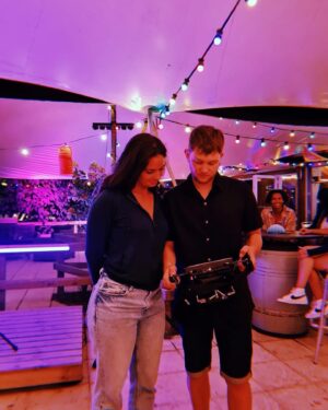 Ophélie Bau Instagram - ‘’ Et on démarre une autre histoire ! ‘’
BRAVO et MERCI à @anthonybajon, mon Ami et réalisateur de 
«  La Grande Ourse » 
L’aventure était magnifique ! 
Merci à touuuute l’équipe ! 
Bisous à mon coach de boxe préféré @zinedinesoualem ahah 
À ma partenaire @dianekaurrr 
Au 1er assistant et irremplaçable  @melvin.nkosi 
💛💛💛
🔥🔥🔥