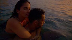 Ophélie Bau Instagram - […]Putain l’Amour c’est chelou wesh ! […]
🎼🎤🥇 : @disizfr 
Réalisation : @yagooz aka Idriss 
Chef Op : @hugocarlier_ 

@lobster.g 
@hugo_mesnil 
@clothildefranceshi

Agathe 
Etc … 
Merci à toute l’équipe ! Un bonheur et honneur d’avoir vécu cette aventure ! 

« Casino » 
https://youtu.be/WzLZpZCVohI