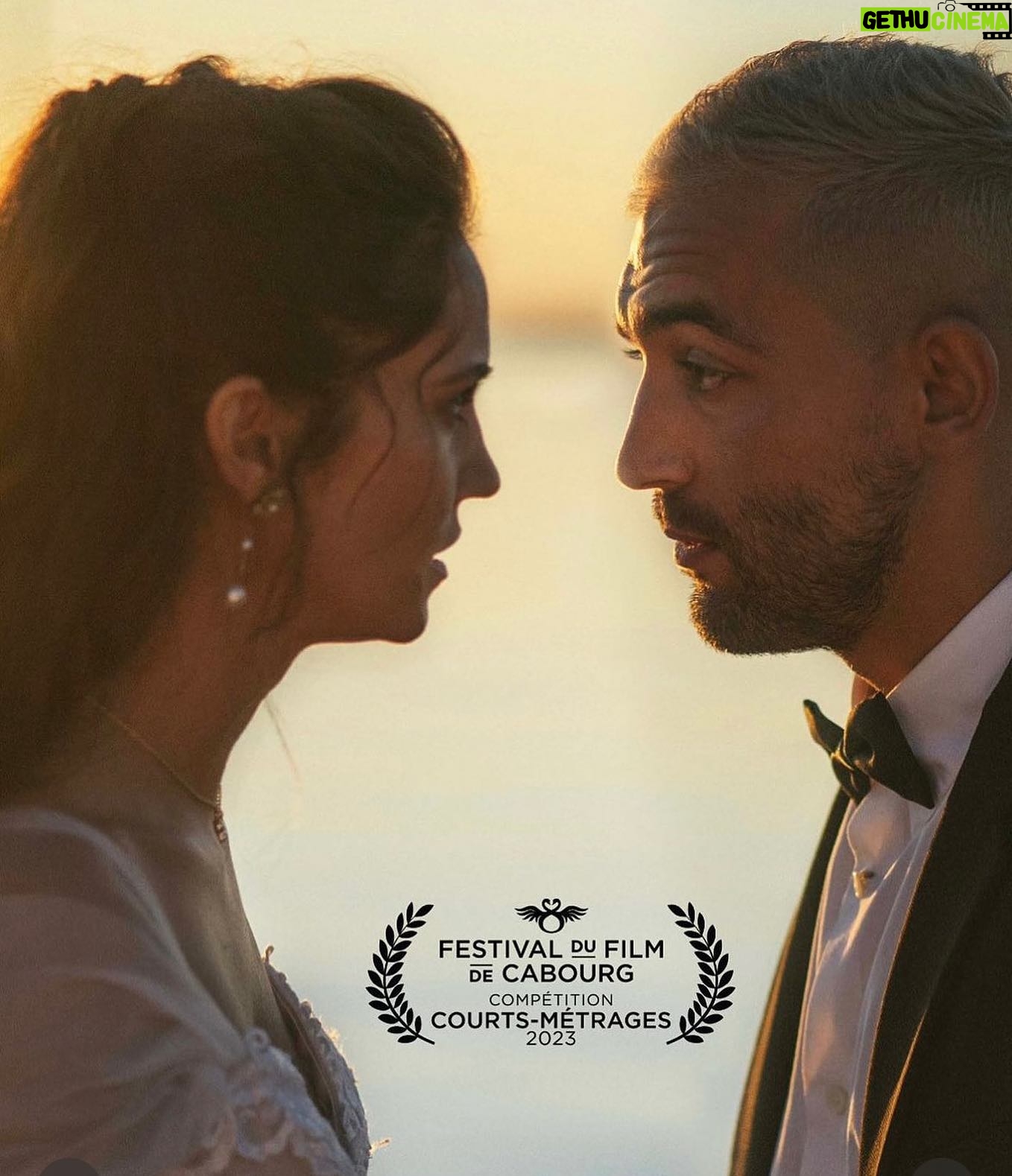 Ophélie Bau - 3.5K Likes - Le prestigieux @festivaldecabourg 💛offre sa grande première au court métrage « La sirène se marie » de Achraf Ajraoui => @instachrafff
Je suis fière et heureuse pour touuute l’équipe ! Trooooop hâte !! 🧜♀️💛🌊
@dalibenssalah @homayoun @annesophiepicard @plumefabre @kaderbouallaga_ @flore_hamidani etc etcccc !!