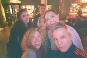 Orfeh Instagram - Just a few #tbt pics for you from the “YOUNG WOMAN AND THE SEA” premiere this past Monday💥‼️ The absolutely glorious @daisyridley had us all holding our breath wondering HOW ON EARTH she performed those unbelievable scenes🤪‼️Thank you for having us at another one of your wonderful events @cinemasociety 😘 You will LOVE this film💯‼️ @disney @jerrybruckheimer 
.
.
.
@misskimdirector @joysuprano @frankiecphotosnyc @macantone @emmacat @jennaleighgreen @lanibecker #crew😜 📸 @iamjmccarthy @gettyimages @ipicfulton @thefultonnyc @chefnoahp @chefleijiang & Mario simply HAD to be a part of this reel just cuz😜‼️
.
.
.
#youngwomanandthesea @disney #daisyridley #nyc #ipic #thefulton #jeangeorges