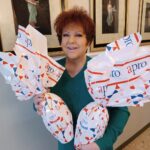Orietta Berti Instagram – Care amiche e cari amici,
la #pasqua sta arrivando e sono arrivate le Uova di Apro, per sostenere il nuovo progetto del reparto di Gastroenterologia Endoscopia Digestiva dell’Ospedale CORE di Reggio Emilia.

Io ne ho prese alcune…se vi va fatelo anche voi💛

Prenota il tuo uovo solidale!❤

320-9624465
aproonlus@ausl.re.it

Un abbraccio a tutti💖
Orietta

@apro_ets #aproonlus #apro #aproets #CoRE #ospedale #uovasolidali #uovadipasqua #lapasquastaarrivando @grade_onlus @curareonlus #reggioemilia @regione_emiliaromagna @inemiliaromagna #perilbeneditutti #love💖