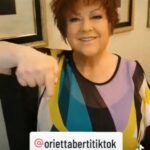 Orietta Berti Instagram - @oriettabertitiktok Care amiche e cari amici sono su @tiktok mi ha convinto il caro Fabio @rovazzi 💖❤💛💜💚💗💙 Pensate che il caro @fab.fazio mi convinse ad entrare negli stadi con #quellicheilcalcio , il caro @volofabio mi convinse ad entrare qui in #instagram adesso Fabio Rovazzi su #tiktok ..."non c'è due senza tre"😍🤣❤🎁🚀💖 ...anzi "non c'e' due senza quattro"...perchè stavo dimenticavo che con il caro @fabiodeluigiofficial abbiamo fatto la radio @rairadio2 insieme...tanti anni fa 📻❤😍👍 Quale sarà il prossimo?🤣 #LaDiscotecaItaliana #rovazzi #oriettasutiktok #oriettabertitiktok #ladiscotecaitaliana #ladiscotecaitalianamania #love💖 #nonceduesenzatre #fabiorovazzi #fabiofazio #fabiovolo #fabiodeluigi Link: https://www.tiktok.com/@oriettabertitiktok?_t=8f3LrWGYYnB&_r=1