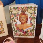 Orietta Berti Instagram – #ibiscottidellorietta
di @giordano.ghini.10
🐣🕊💛

#IBiscottidellOrietta #giordanoghini #BuonaPasqua🐣  #love💖 #pace🏳️‍🌈 @lorenzocippa @verissimotv @mediasetinfinity #NellaMiaCucina #UnaRicettaConOrietta @inemiliaromagna @regione_emiliaromagna @gribaudo_editore @feltrinelli_editore @dalcoedizioni #paccoinviatodagiordanoghini