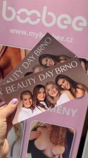 Ornella Koktová Instagram - Beauty Day Brno je další akce po České republice, kde jsme se milé dámy mohly s @boobee_czsk potkat!☺️ Byla to krásná setkání a jsem ráda, že jsem každé z vás mohla poradit “jak na ty pásky na prsa”!💕Snadné - Efektivní - Spolehlivé💕 Kód: KRASA15 - platí do 1.5.2024 😘