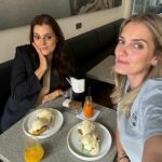 Ornella Koktová Instagram - Rozdíl asi tak 3 hodinky čistýho času…😅❤️🔥 #girlpower
