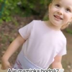 Ornella Koktová Instagram - Krásný den Matek přejuuuu☺️💕…není nic víc než ty naše mrňata. Napadlo vás někdy se jich zeptat na to jak vás vaše děti vnímají?🩷 #denmatek #mothersday #lelosi #collab #love #ootd #childrenlove