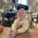 Ornella Koktová Instagram - Dneska jsou ti Svene už 4 roky🥳!!! Ten čas tak letí a naše láska k tobě jen sílí.❤️Hlavně ať si zdravý, veselý, čiperný, hodný, průzkumník…hlídač policistů a hasičů jako doposud.☺️ Jsi náš miláček…mojeee miminko navždy. Pusinkuuuuuuu ❤️❤️❤️❤️❤️