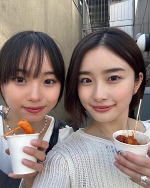 Oto Abe Instagram - れいよちゃんとお出かけに行ってまいりました〜🩷
何に対しても新鮮に楽しんでくれるれいよちゃんにすごく癒されました🌱☺️
またお出かけしましょうね⭐️

@reiyo.matsumoto 😘

#仮面ライダーガッチャード 
#gotchard