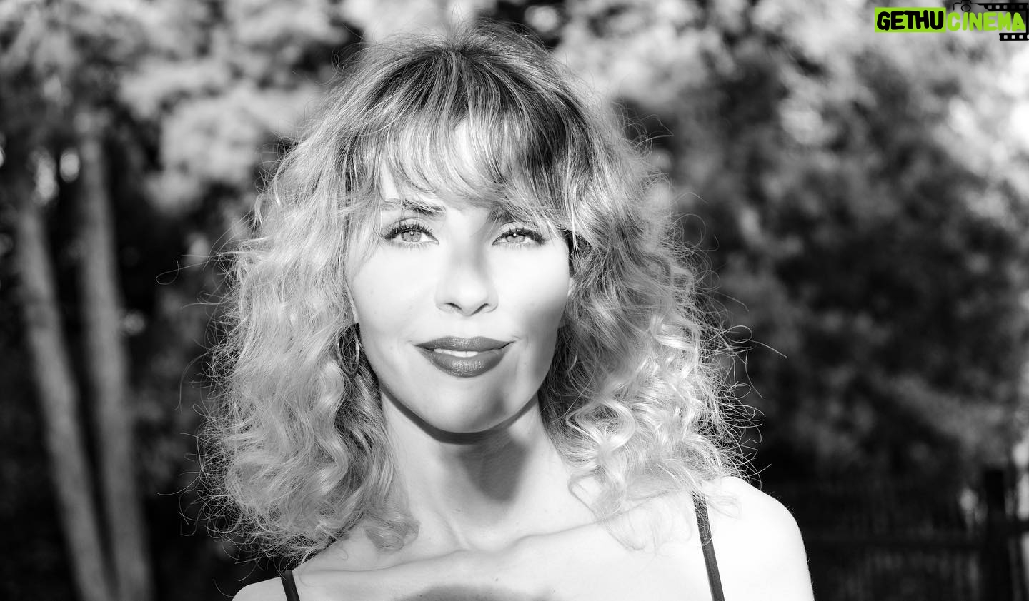 Oya Okar Instagram - Bkz. Tdk. Kâkül: Alna düşen kısa kesilmiş saç, perçem