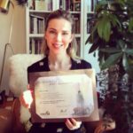 Oya Okar Instagram - Onlar OOFC ailesi diyorlar ben hayatıma dokundukları için şanslı hissettiğim gençler demek isterim, biraraya gelip bana sürpriz doğum günü hediyesi vermek için LÖSEV’e bağışta bulunmuşlar😍💛🙏 Sevgili Irmak, İrem, Zeynep, Hilmi, Esma, Fidan, Elif Yaren, Pınar, Feyza, Nurgül, Ziyap, Elif ve İrem bu güzel hediye için hepinize çok teşekkür ederim💛😘😘🙏 #lösev