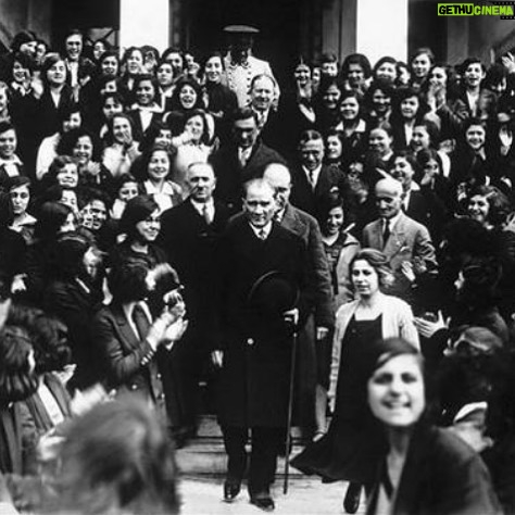 Oya Okar Instagram - 19 Mayıs Atatürk’ü Anma, Gençlik ve Spor Bayramımız kutlu olsun ❤️🇹🇷