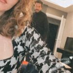 Oya Taşanlar Instagram - On yıldır post atmadığımı farkettim 🖤