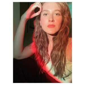 Oya Taşanlar Instagram - There is a light that never goes out 🌟