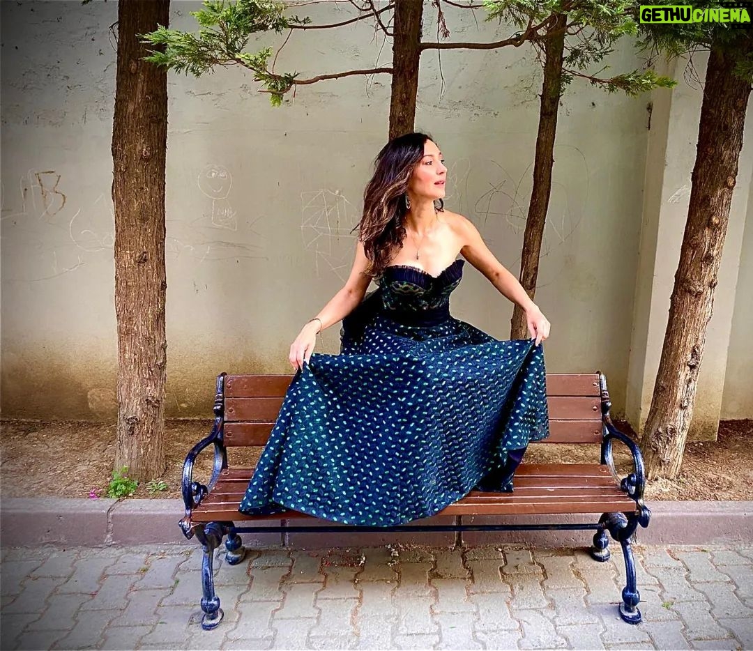 Özlem Çınar - 3.9K Likes -