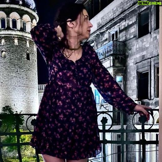 Özlem Çınar - 5.5K Likes -