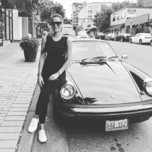 Özlem Conker Instagram - Para biriktiriyorum!! #porsche💣💣#driveclassics