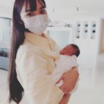 Pace Wu Instagram - One day trip 香港台中來回，見了好友和新生兒，也吃了頓好吃的。好幸福！👶🏻太可愛了！#嬰兒控