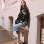 Pace Wu Instagram – 最近很喜歡這條過膝牛仔裙