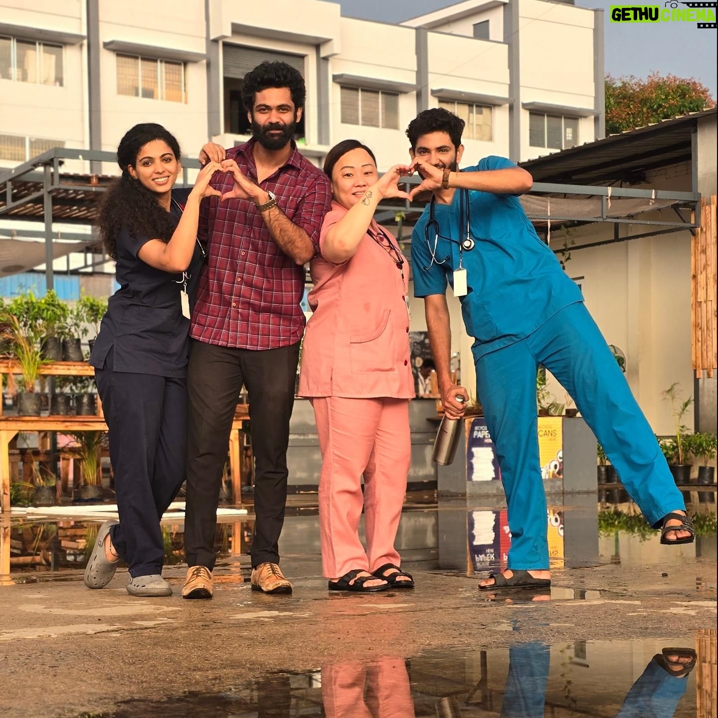 Padeni Kumar - 131.1K Likes - Us being ourselves 😂😍❤️
.
#heartbeat #friends #funny #crazy #cinema #rainyday #sets #shoot