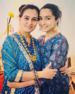 Padmini Kolhapure Instagram - Happy birthday my Angel ❤️💕 @shraddhakapoor 💫 From your Maa Jaisi 🤗