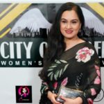 Padmini Kolhapure Instagram - Gratitude @cityofangelswomensfilmfest for this honour 🙏 loved the energy! congratulations to all the women achievers ! Their vision, their talent 👏👏👏 @lisakcrosato @iamjessekalsi Outfit courtesy @padmasitaa