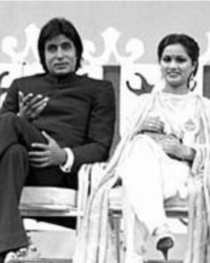 Padmini Kolhapure Instagram - Happy Birthday to the one and only @amitabhbachchan wishing you eternal Health and happiness ⭐️⭐️⭐️⭐️⭐️