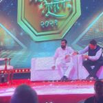 Padmini Kolhapure Instagram - The one and only .. legend..evergreen.. @asha.bhosle receiving the Maharashtra Bhushan award 👏👏👏👏👏👏👏👏👏 @cmomaharashtra_ @mieknathshinde @devendra_fadnavis @sudhir.mungantiwar