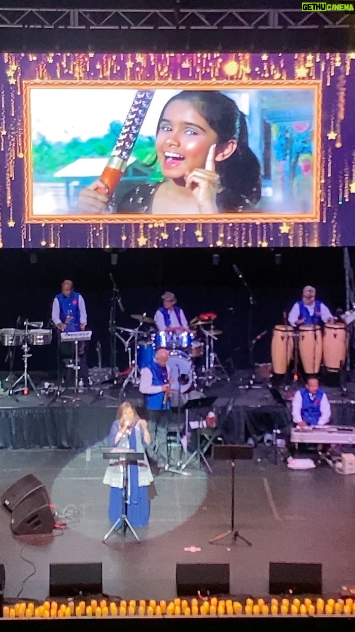 Padmini Kolhapure Instagram - Thank youuuu #atlanta for all the love π Epic show #laxmikantpyarelal concert US CANADA 2022 #retro @prriahaiderproductions #zeenataman #ratiagnihotri #kavitakrishnamurthy #sudeshbhosle #sadhnasargam #amitkumar #priyankamitra #mohammadsalamat #siddharth