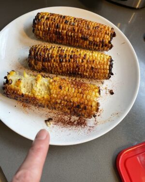 Paget Brewster Instagram - Yummy Elotes…