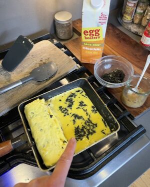 Paget Brewster Instagram - Egg pancake.