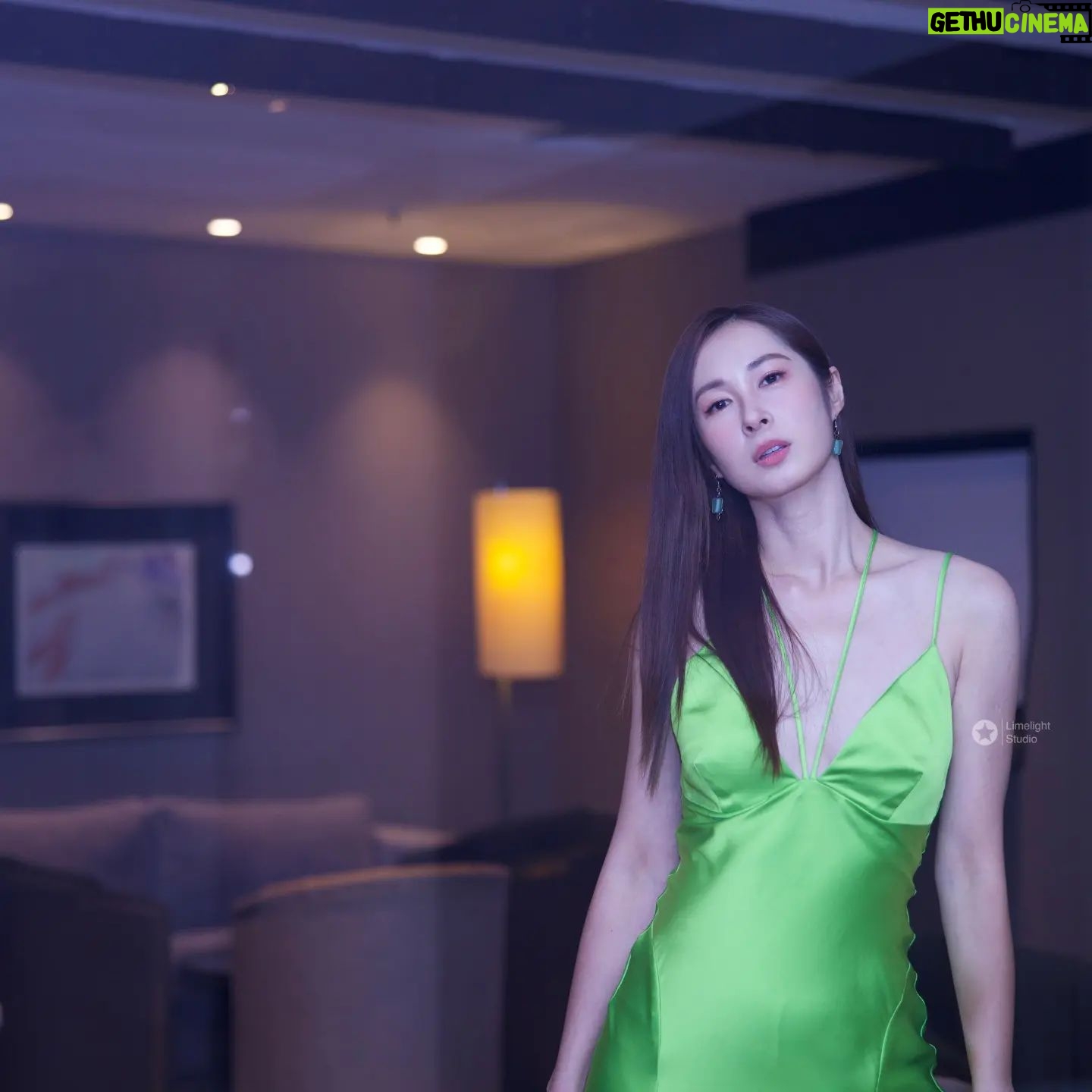 Paige Chua - 3.8K Likes - Before setting off....💚
by the talented
@henryhongzhen
@limelightstudiosg
@pinkoofficial @bluebellsg
@keithpngtl