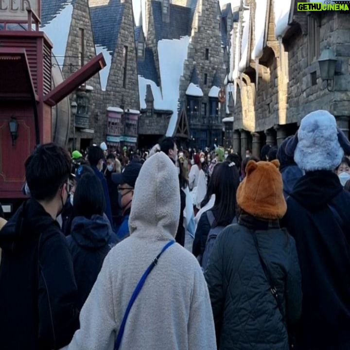 Paige Chua - 3.2K Likes - Enrolled myself in Hogwarts. I thought that spells and potions might be the next big thing.
The hat tells me I belong to Gryffindor😇
I'll come back a witch..🤭🤣🤣
#bewitched #spellbound #hogwarts #gryffindor #skilllsfuture #justforlaughs