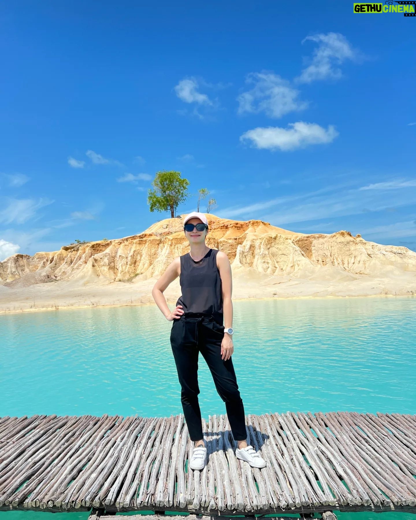 Paige Chua - 2.6K Likes - Saw this place on @denniszhouchongqing a while back... Promise myself I'll bring me there some day.
Made it here😊
Truly a treasure close to home
#bluelake #bintan