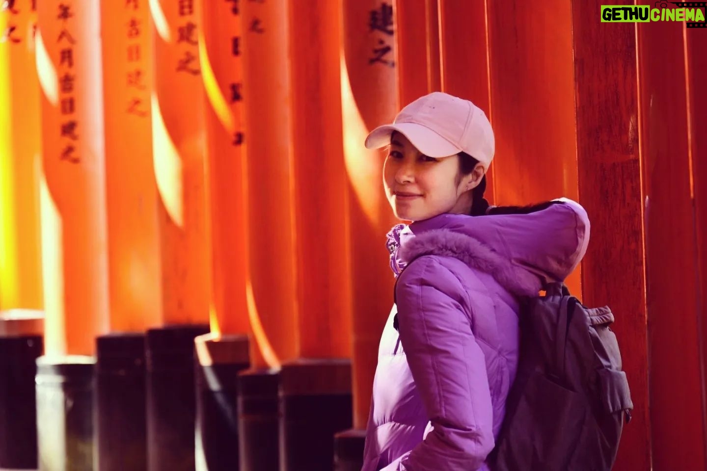 Paige Chua - 2.1K Likes - Kyoto is a destination I've been wanting to visit for the longest time. The charm, and nostalgia of the celebrated cultural capital of Japan fascinated me.
Well, as of all major cities, Kyoto has also been modernised. But the remnants of the past is still evident and held in pride.
#fushimiinari