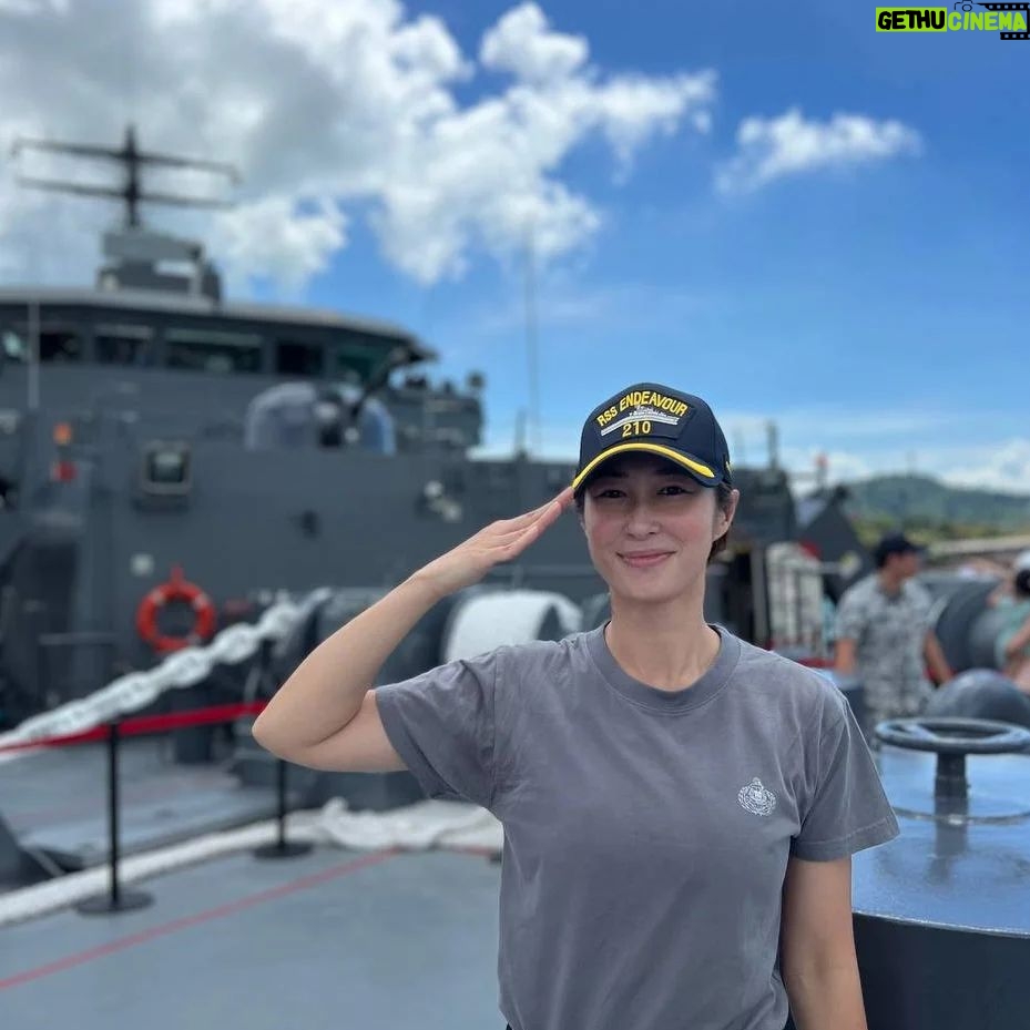 Paige Chua - 3.6K Likes - My "sailing" days are over but that period remains as one of the most memorable episodes in my life.
Fair winds and following seas🫡
@singaporenavy
#LTCSim
Navy@Vivo