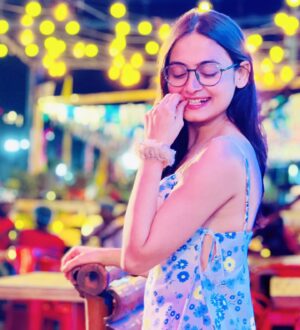 Pallabi Dey Instagram - Keep smiling, because life is a beautiful things and there’s so much to smile about😬