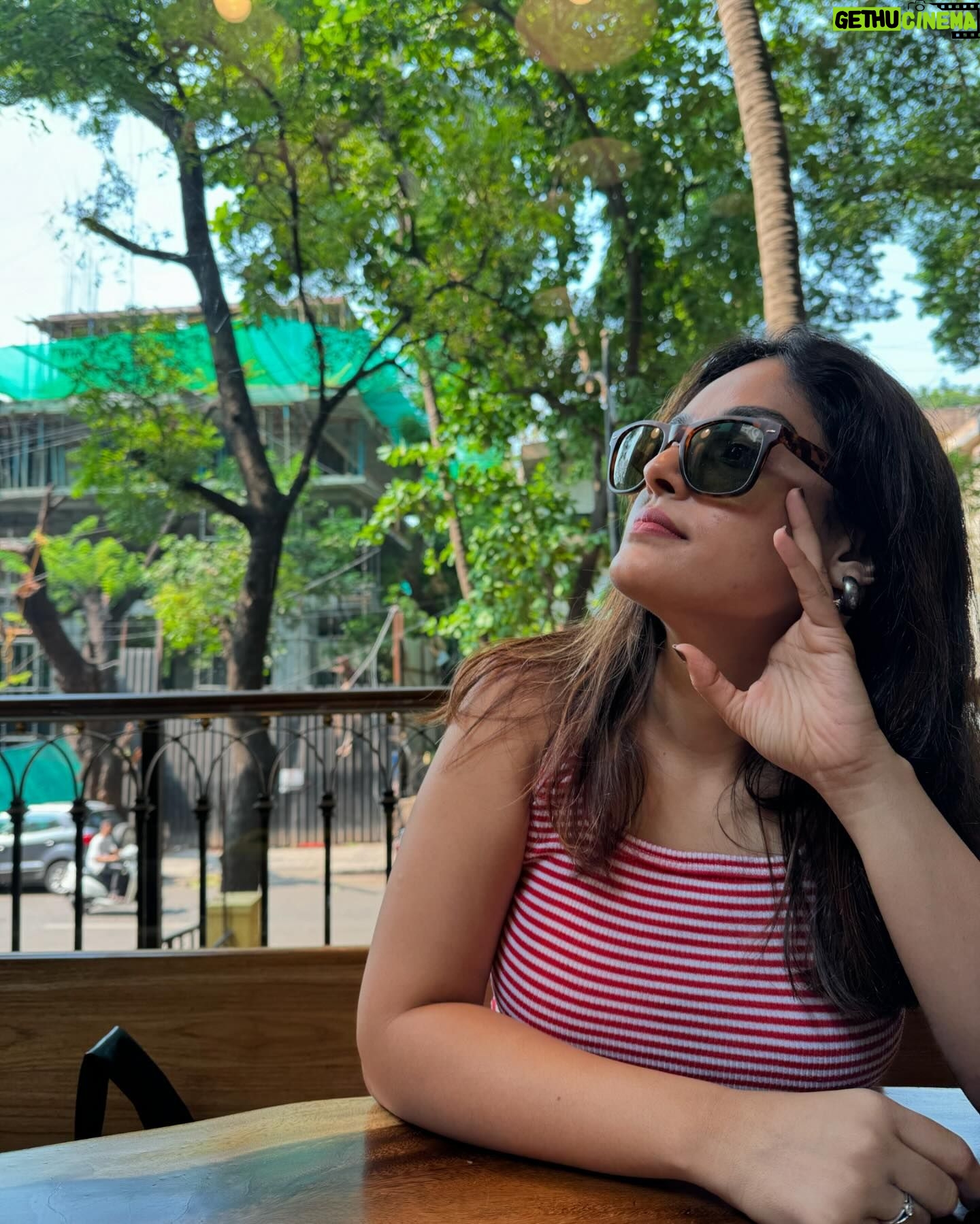 Pallavi Patil Instagram - Do it with love or Don’t do it at all !!! @leplaisirpune ❤️ . . #breakfast #croissant #coffee #favorite #watermelonfetasalad #hashbrownpotatoes #cauliflowersteak #favorite #pallavipatil