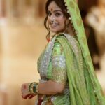 Pallavi Patil Instagram - 💚💚💚 . . Photography by @saneshashank Makeup by @nupuradeshpande_artistry Hair by @hairandmakeupbyradhe Styled by @samprata23 CELEBRTITY management @makeupbyberdesaurabh Saree @royaltasta Jwellery @satyamjewellers Nath @jizajewellerystudio . . #saree #traditional #punetimes #punetimesfashionweek #pallavipatil