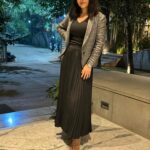 Pallavi Patil Instagram - ✨✨✨ . . #addictedtoblack #winter #shorthair #pallavipatil