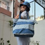 Pallavi Patil Instagram - You can give your old clothes in their store.@ecoregain_official which they recycle and reuse in fashionable and sustainable way that matches your style quotient. I am happy to be part of this initiative. @swapniljo10 You are doing great work . Thanks for the tote bag ☺️ . . #ecoregain #ecofriendly #ecofriendlyfashion #ecofriendlybusiness #recycle #reuse #fromdenimtobag
