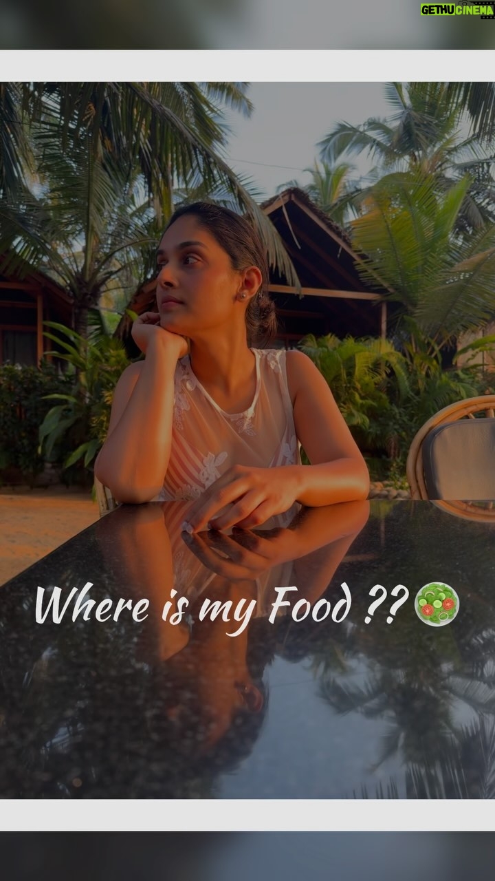 Pallavi Patil Instagram - Food is my Happy place 🥗!!! 🍉 🍉 🍉 #food #foodlover #foodisanexperience #foodmakesmehappy #eat #love #pray #travel #pallavipatil