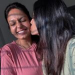 Pallavi Patil Instagram - There is nobody in the world that knows me better than my sisters.😘😘😘 Happy Siblings Day !!! @piyapatil_makeupartist @body_temple_shubhangi . . #sisters #bestfreinds #siblingsday #onlylove